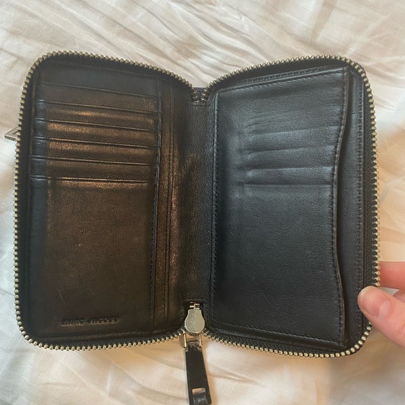 Marc Jacobs Zippered Black Wristlet/Wallet - Picture 5 of 5